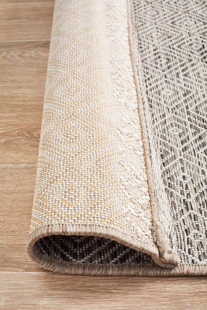 Promenade Outdoor Clara Diamond Natural Rug