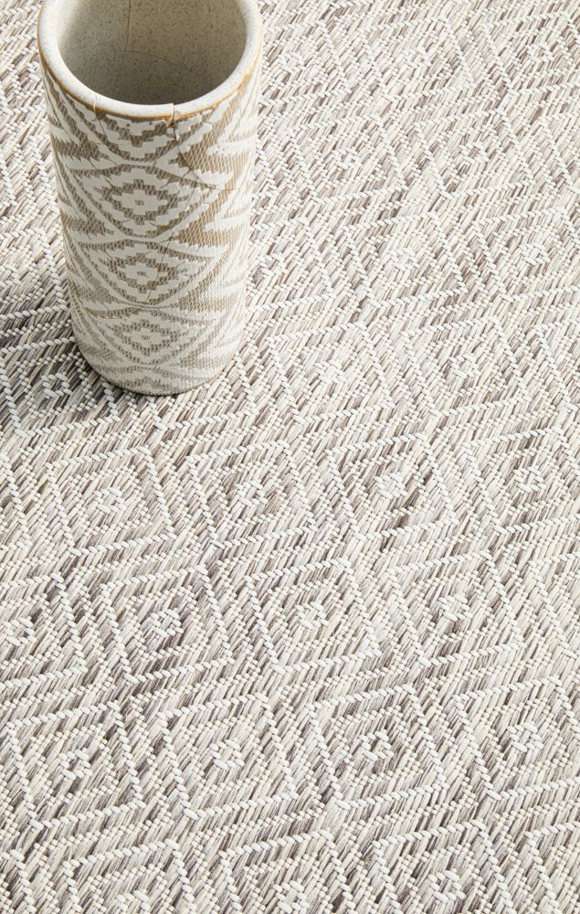 Promenade Outdoor Clara Diamond Natural Rug