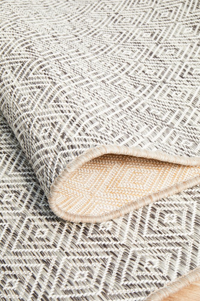 Promenade Outdoor Clara Diamond Natural Rug