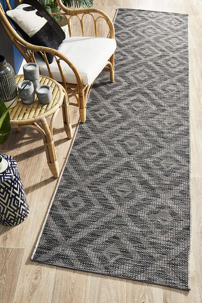 Promenade Outdoor Cain Black Rug