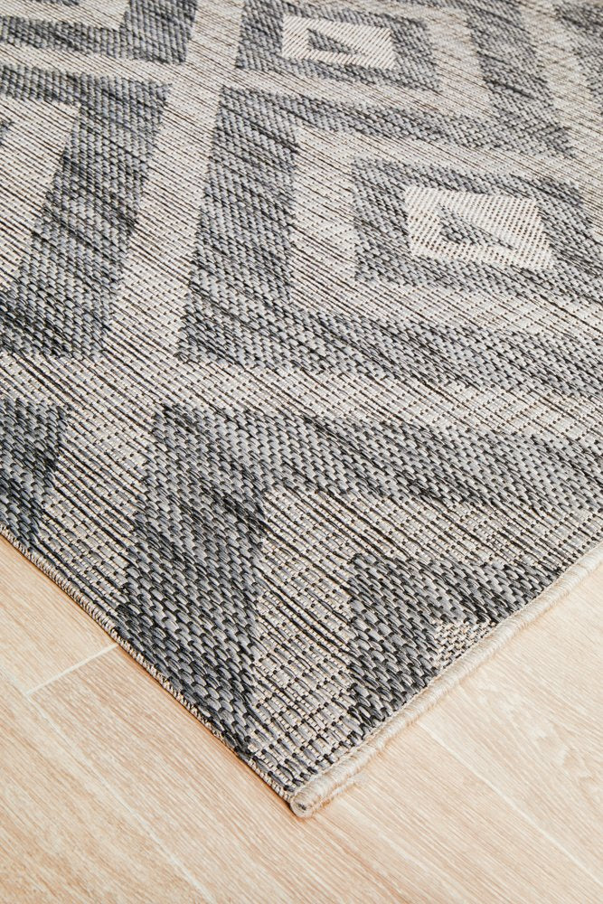 Promenade Outdoor Cain Black Rug