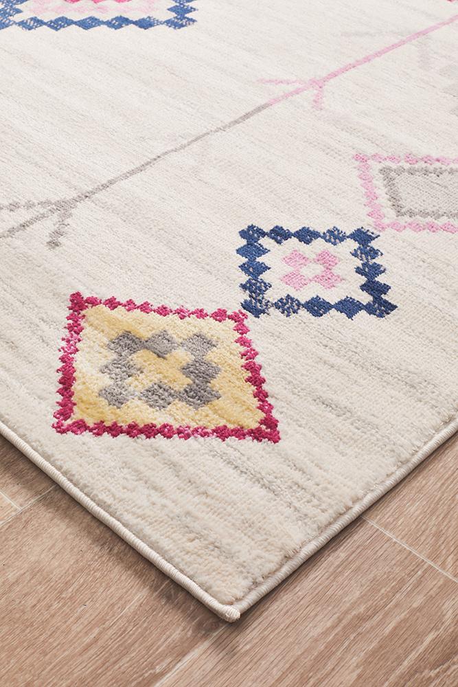 Konde White Bohemian Rug