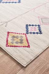 Konde White Bohemian Rug