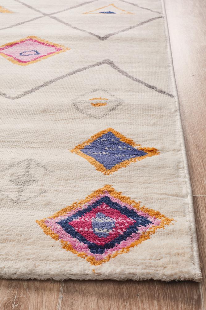 Pemba White Bohemian Rug